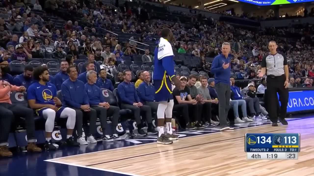 Steph Curry gets tech on purpose after refs didn’t let him and Draymond have fun on the bench