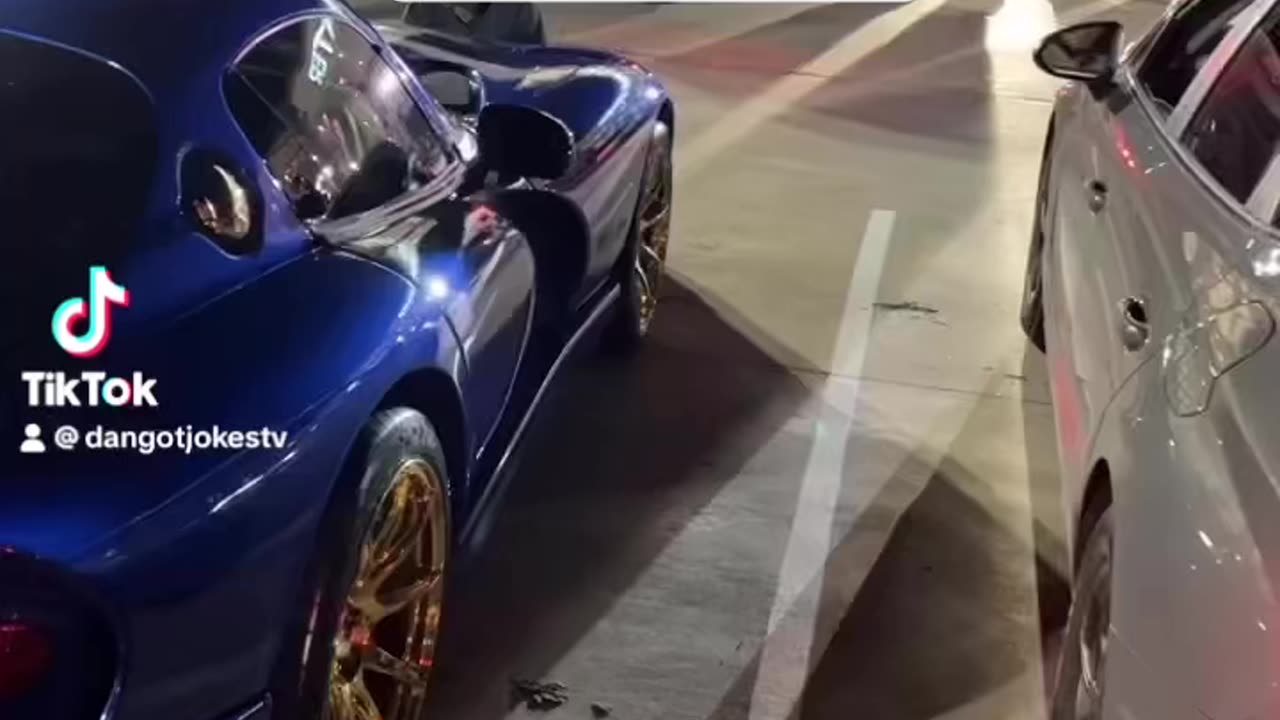 Dodge viper steals the show 
