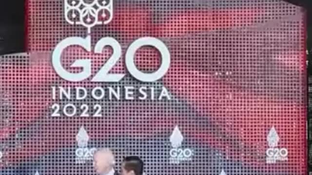 🔴 All Presidents Enter G20 Room Greeted by President Jokowi Dodo