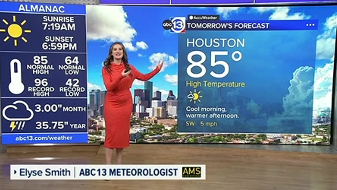 ABC13 Houston's Hot Elyse Smith On 100823