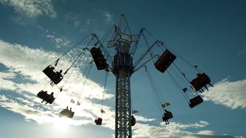 CARRUSEL JUEGO EN LAS ALTURAS