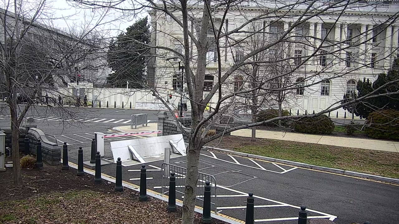 0679USCG00SEDriveExit_2021-01-06_12h22min03s587ms.mp4