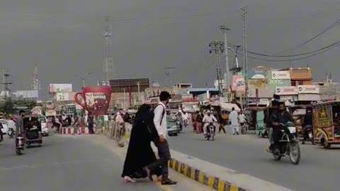 hamare shahar mein utra hai aaj Kamal ka mausam hamare bus mein hota to tumhare pass a jaate Hain