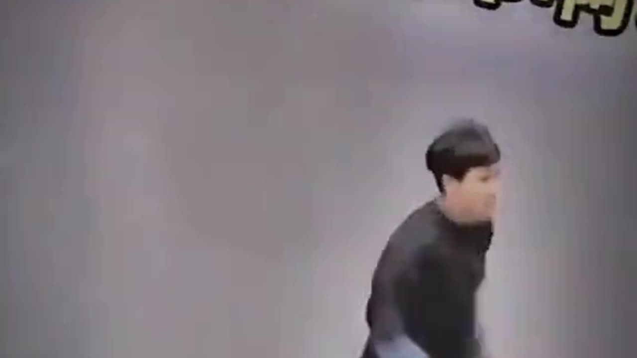 What a funny 🤣