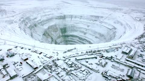 Diamond mining inside the largest mountain