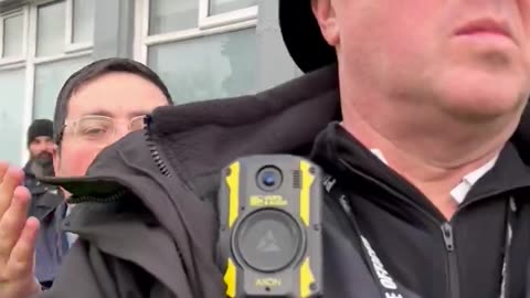 Police tell jewish boy to stop yelling when the hamas suporter has a Megahone