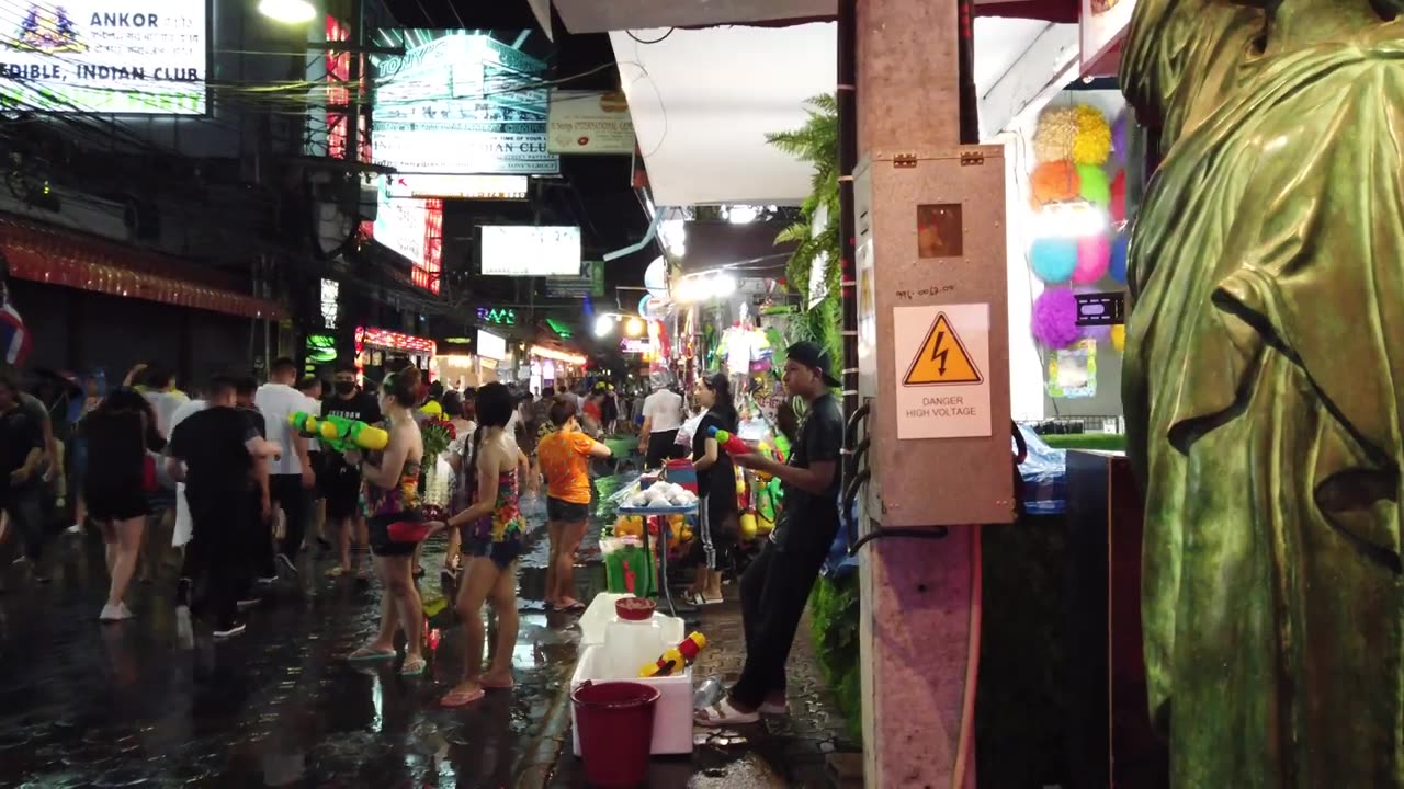 PATTAYA Walking Street _ Thailand 🇹ðŸ‡- Songkran at Night