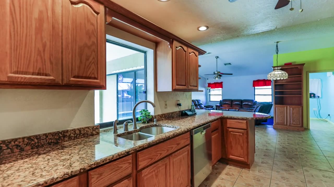 1918 NE 20th CT, Cape Coral, FL 33909 Cape Coral Pool Home