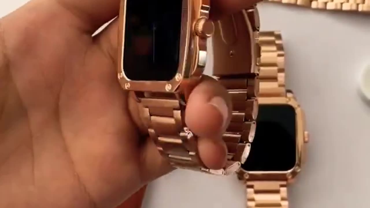 Fossil gen10 Dubai callection gold edition