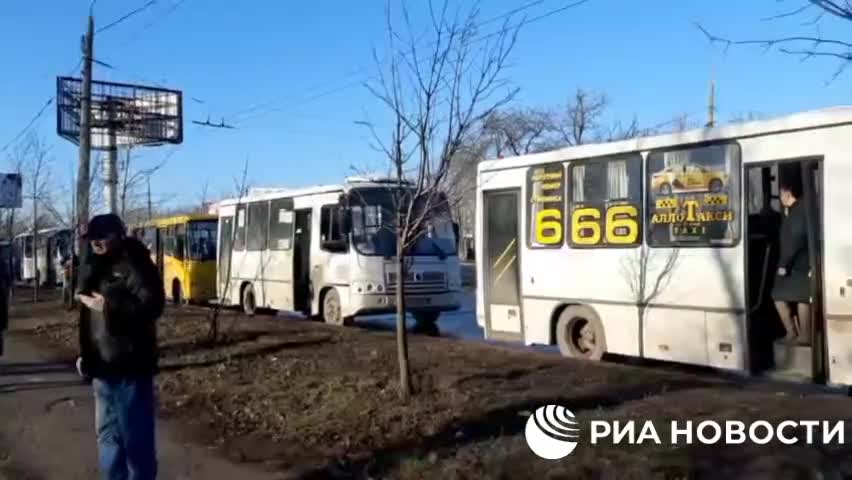 A column of buses formed at the exit from Donetsk on Saturday morning to evacuate the city's
