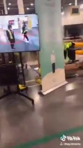 Amazon Employee Shows The Social Distancing Surveillance System