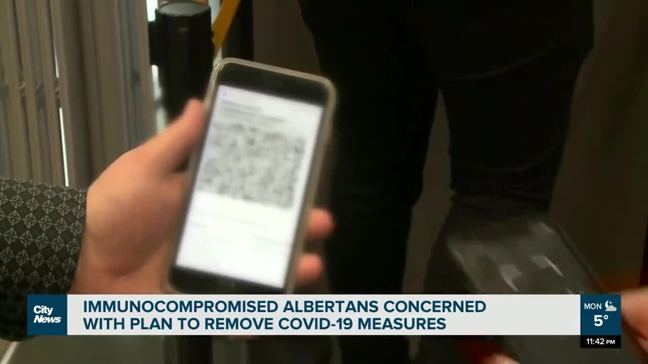 Immunocompromised Albertans concerned with plan to remove covid restrictions