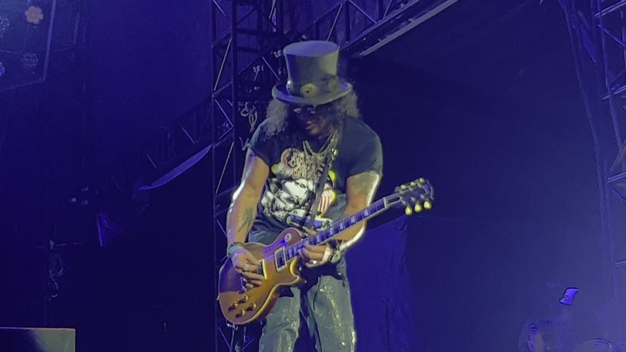 Guns n Roses - Mr. Brownstone Solo - Slash - Alamodome San Antonio 2023