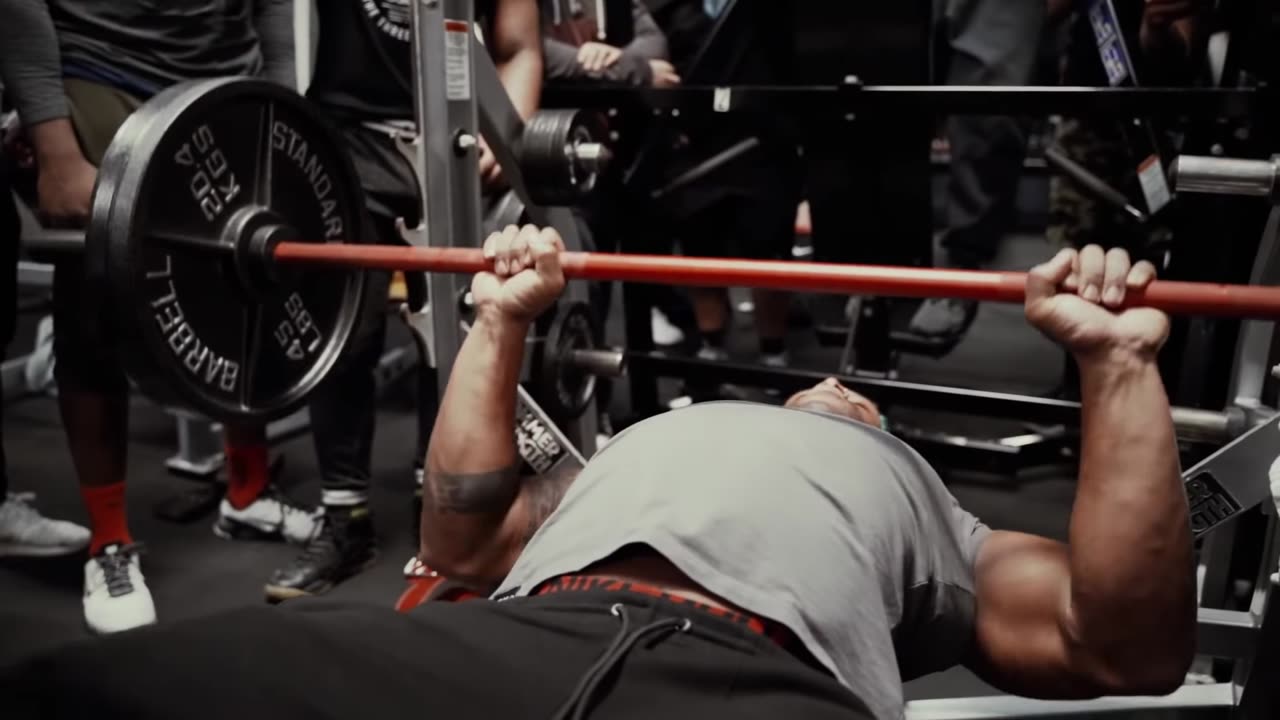 Craziest 225 Bench Press challenge .. Who’s the Real Saiyan - Bench press