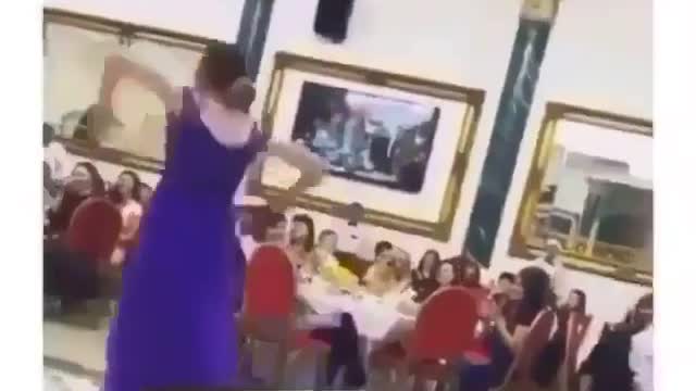 Твоя подруга на твоей свадьбе.