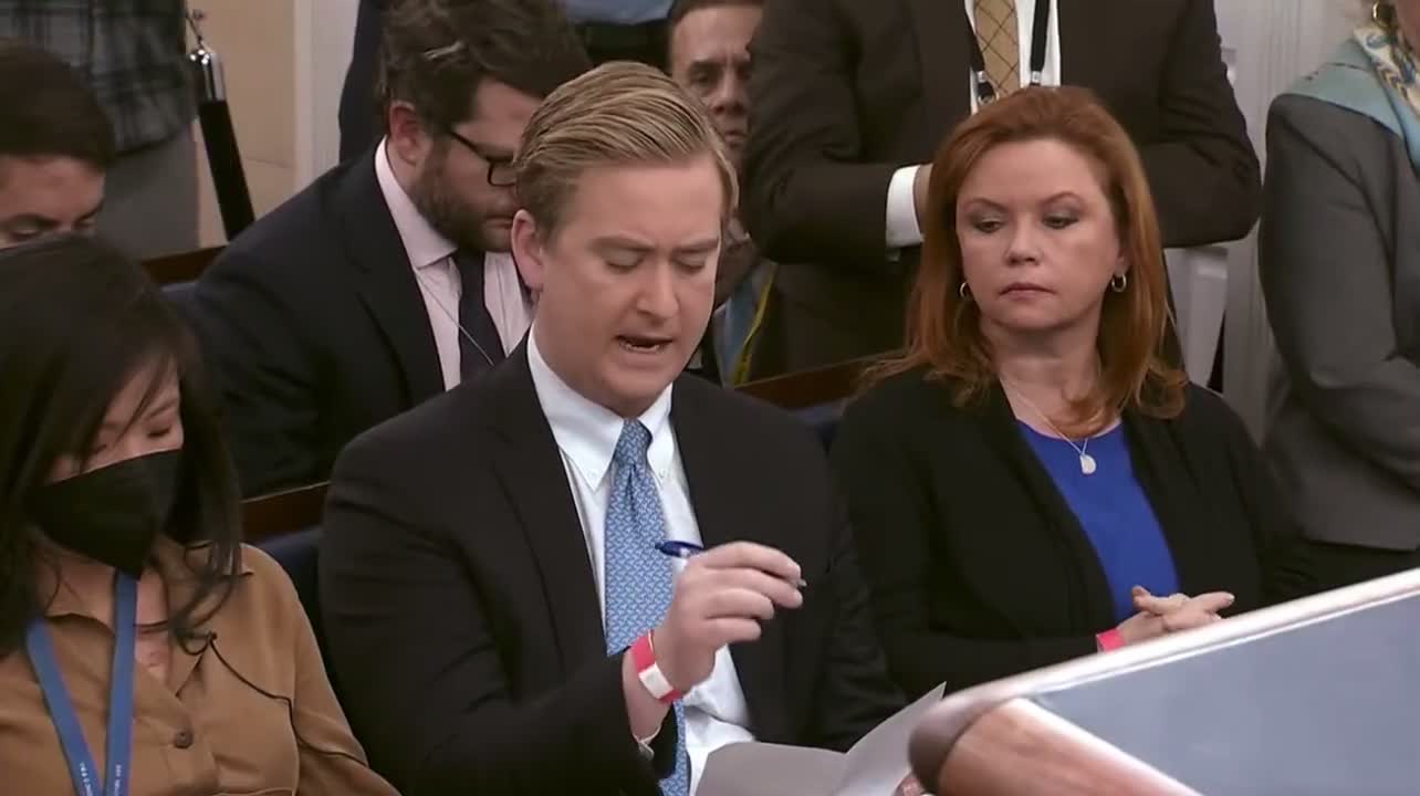 Doocy GRILLS The WH Over Their Support Of Teaching LGBT Topics In The Classroom