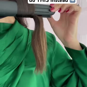 Do THIS to get the bouncy straightener curl