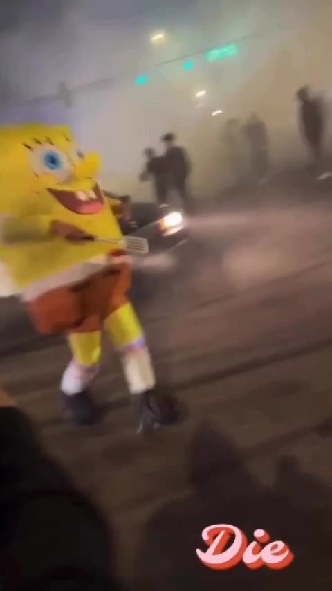 Tampa, Florida: Careful SpongeBob!