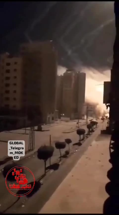 A rare view of life in Gaza during an IDF "roof knocking" strike
