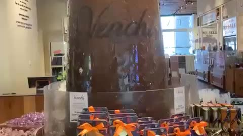 Chocolate fountain