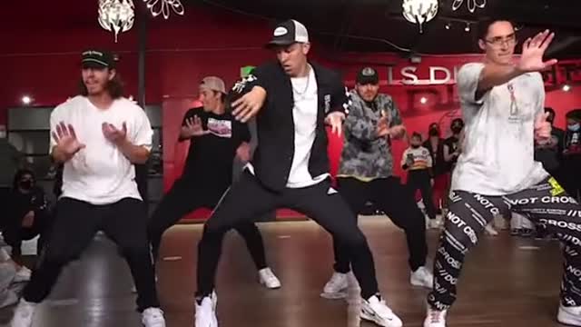 Choreography: Matt Steffanina 👌