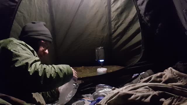 Making a coffee in the Snugpak Scorpion 3 12th Dec 2022