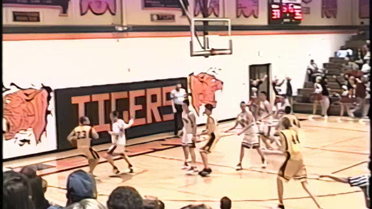 Doniphan vs East Carter @ Tourney - 2003-2004