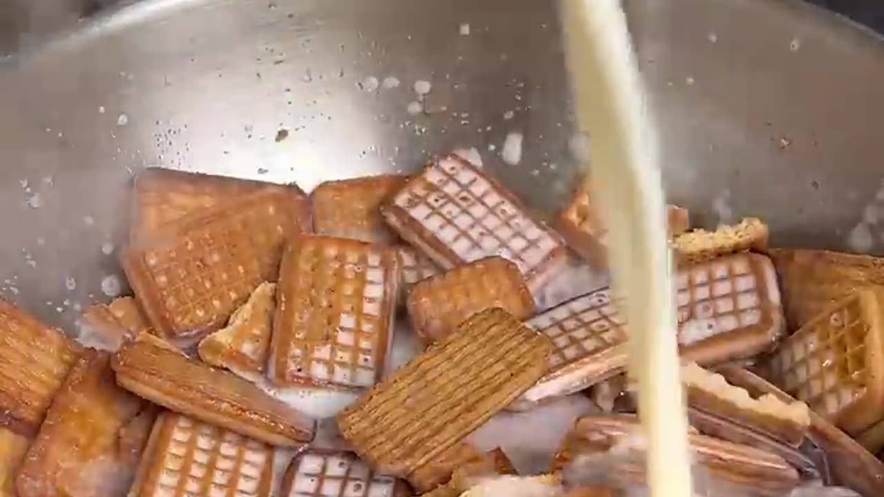 Making Biscuit Halwa
