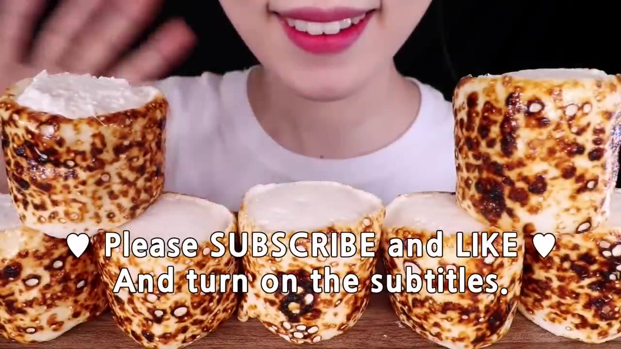 ASMR PEEL OFF ROASTED MARSHMALLOWS COOKING & EATING SOUNDS MUKBANG