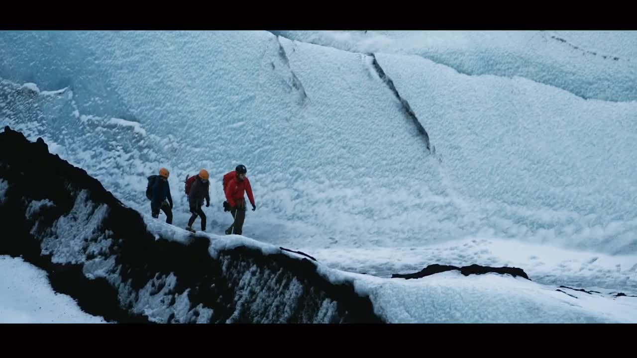 What to expect on a glacier hike on Sólheimajokull with Icelandic Mountain Guides.