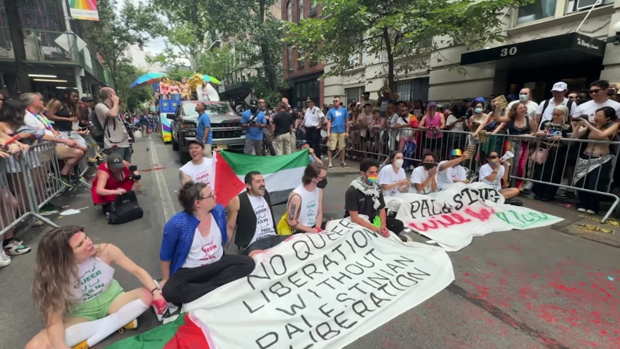 Anti-Israel protesters disrupt NYC Pride Parade