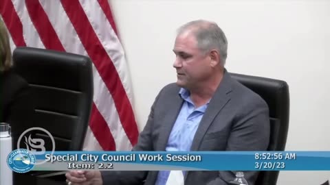 Florida mayor resigns and walks out in middle of hearing.