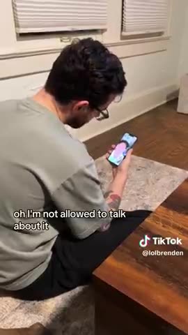 BAYSIDE MALL - MY DAD'S A MIAMI POLICE OFFICER, LET'S CALL HIM….