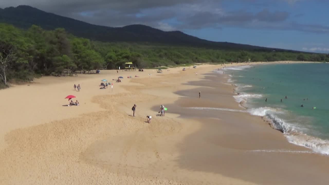 Wailea-Makena, HI — Big Beach (Makena Beach)