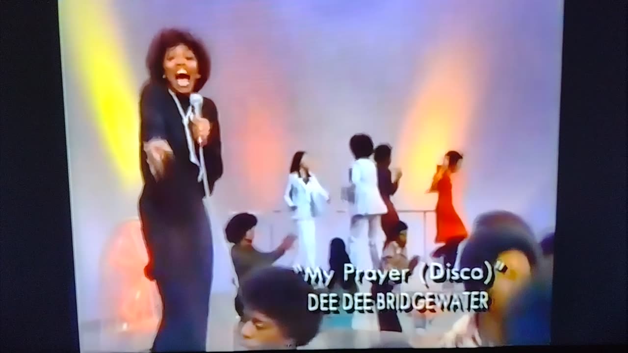 Dee Dee Bridgewater 1976 (Soul Train)My Prayer Disco Live