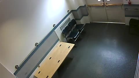 1657HQOB02PrisonerProcessingLobby_2021-01-06_12h00min00s567ms.mp4
