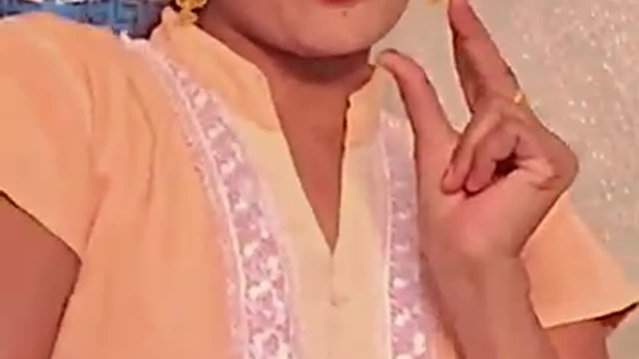 SAS Hamari Barfi Khati