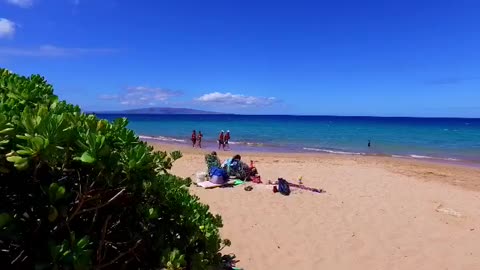 stroll on Keawakapu Beach is the perfect way to spend Aloha Friday!