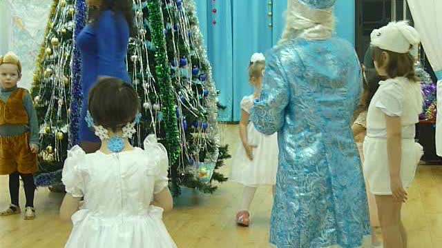 New year's dance at the kindergarten