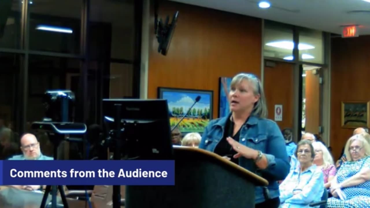 Kim Davis at the City Council Meeting