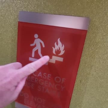 Proper stairwell walking