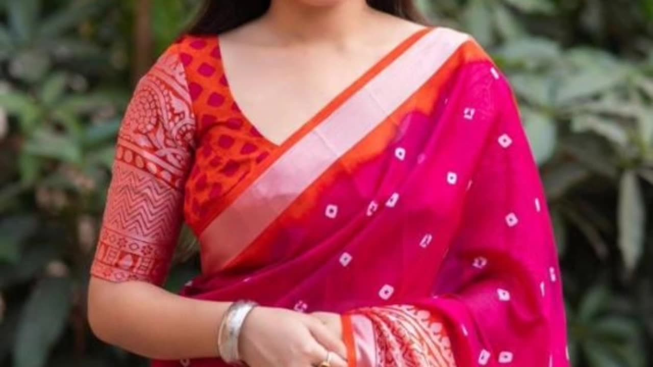 Quality- soft jute silk saree with allover bandez print and cut broaso border.