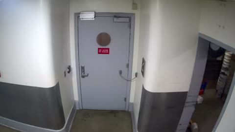 6128RHOBSBRSBST4Stairwell4_2021-01-06_16h40min01s503ms.mp4