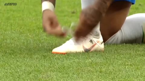 Neymar Jr• Play _ Alan walker _ Crazy skills and tricks.