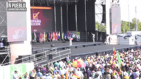 Ana: "Me gusta VOX por el futuro libre de adoctrinamiento de mi hija frente al feminismo radical"