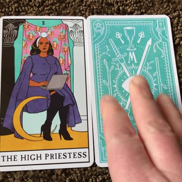 What Does The MOON Wish To Tell YOU? Short Tarot Reading.....