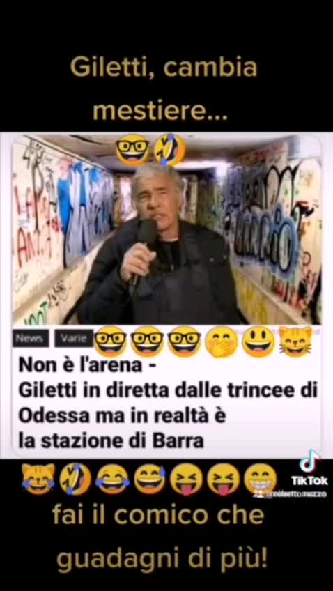 Giletti alla stazione di Napoli.