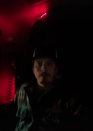 🇨🇦 TRUCKER TELLS TRUDEAU "WE RUN THIS COUNTRY, NOT YOU!