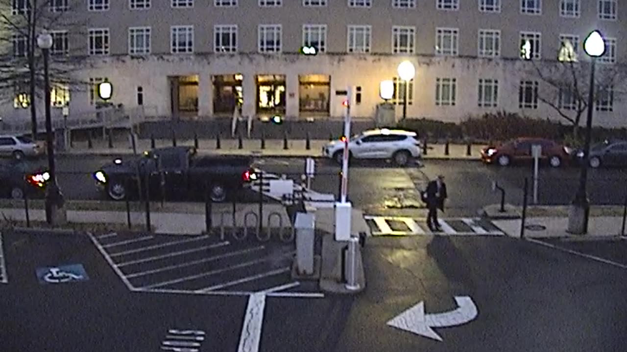 4406LOTS00Lot8-9West_2021-01-05_16h54min38s080ms.mp4