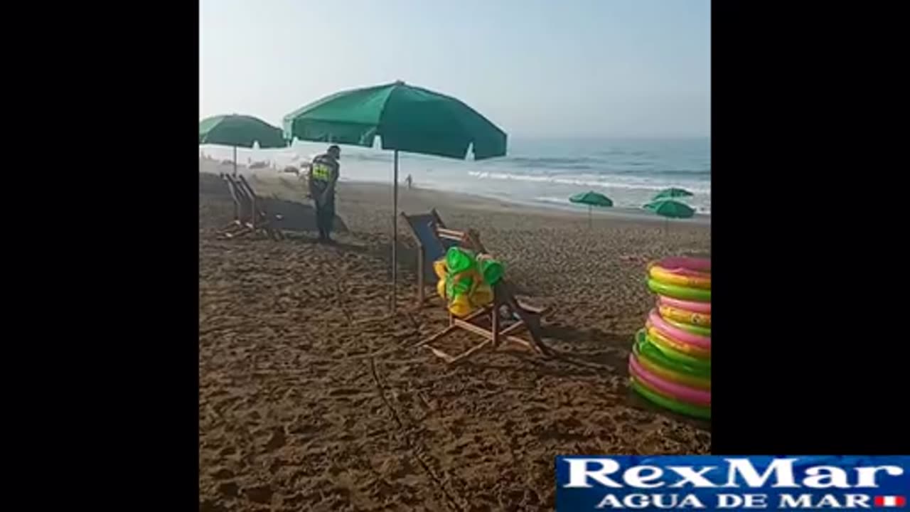 Domingo con sol en la Bella Playa Villa, Chorrillos, Lima. Perú 26 3 23